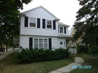 2976 N 73rd St, Milwaukee, WI 53210