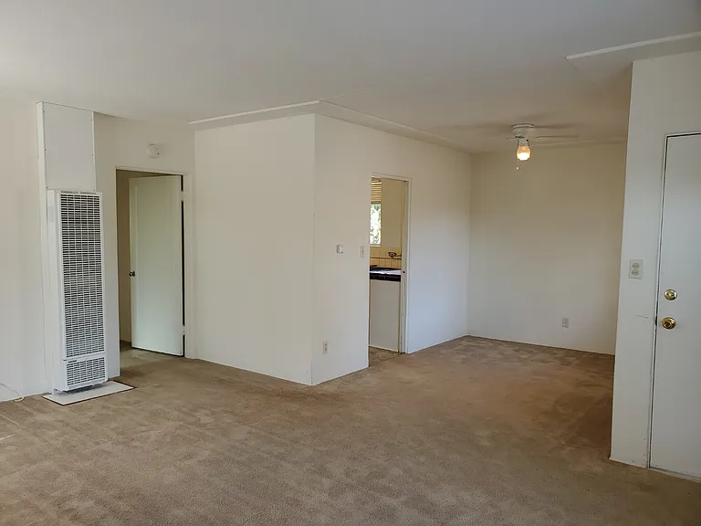 3414 N Mountain View Dr — Photo 5