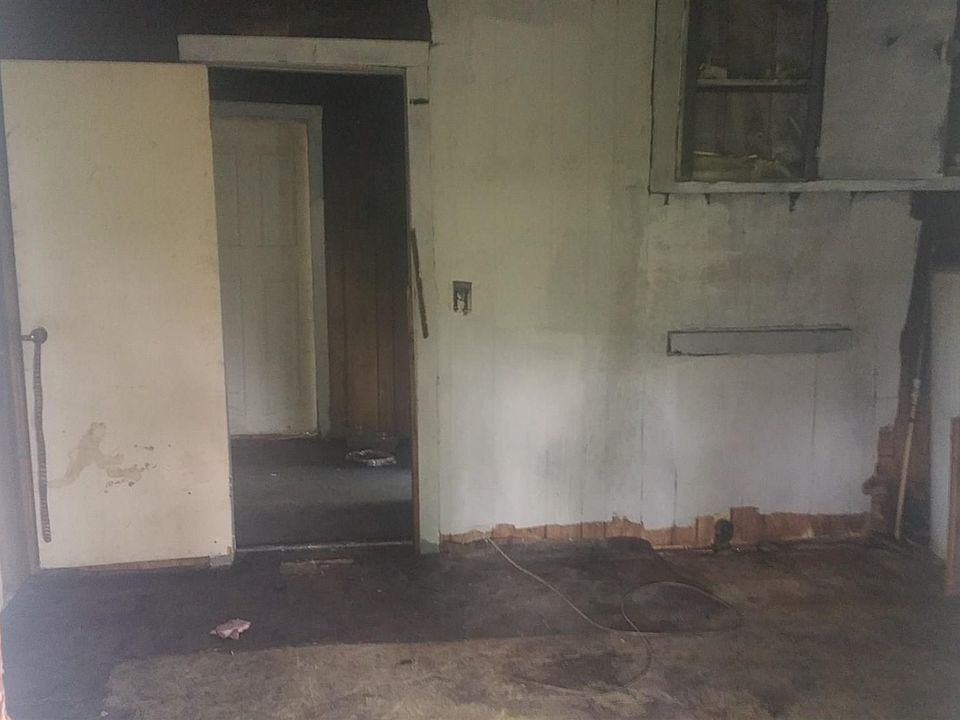 1st image of 1098 Wade Dr