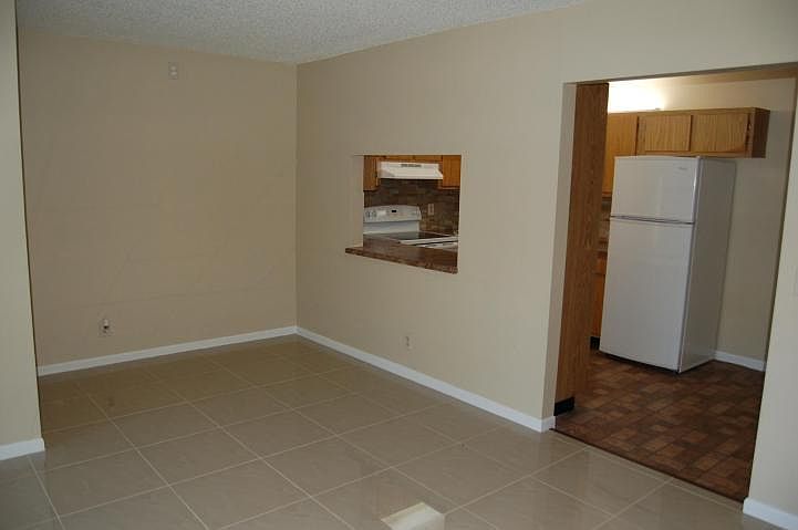 1st image of 1114 Green Pine Blvd