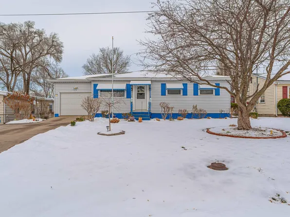 526 Comet Ave, Lincoln, IL 62656