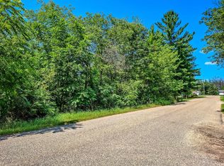 Meadow Brook Dr, Harrison, MI 48625