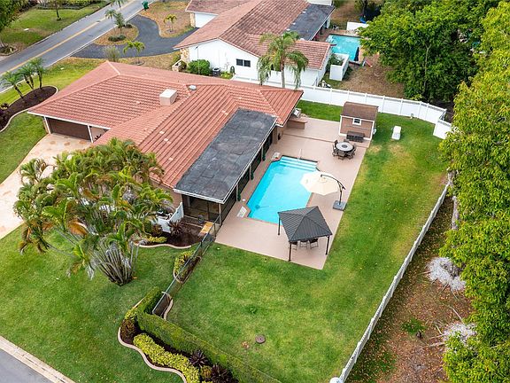 2nd image of 9903 NW 19th Street