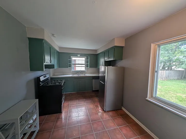 27860 Knickerbocker Rd — Photo 14