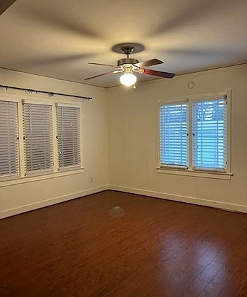 3rd image of 2103A Huntington Dr