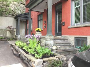 27 Perkins St, Ottawa, ON K1R 7G4