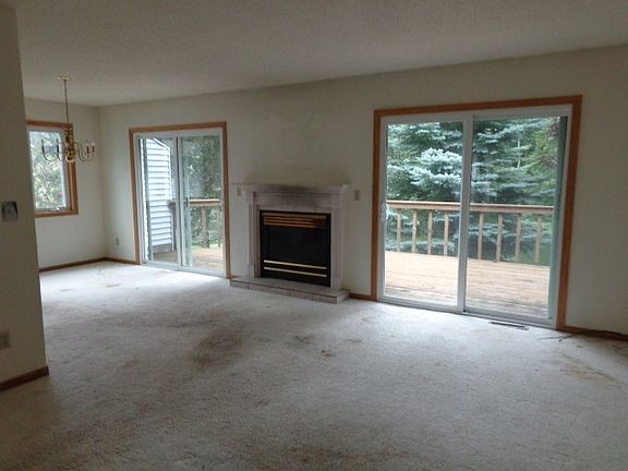 2nd image of 219 Sandstone Dr