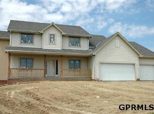 7718 N 156th Ave, Omaha, NE 68164