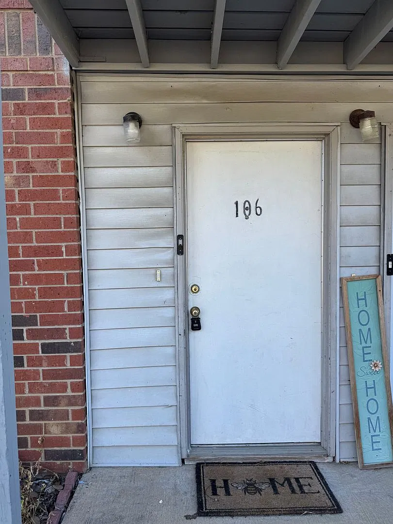 805 SE 4th St #106, Grand Prairie, TX 75051 — Photo 1