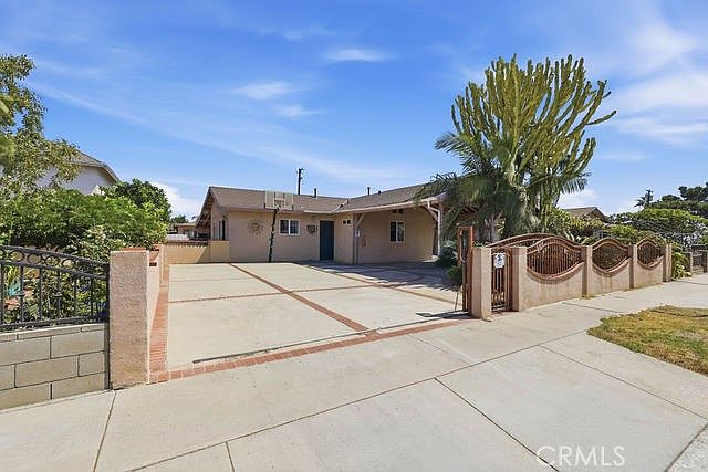 1st image of 5008 Baldwin Ave