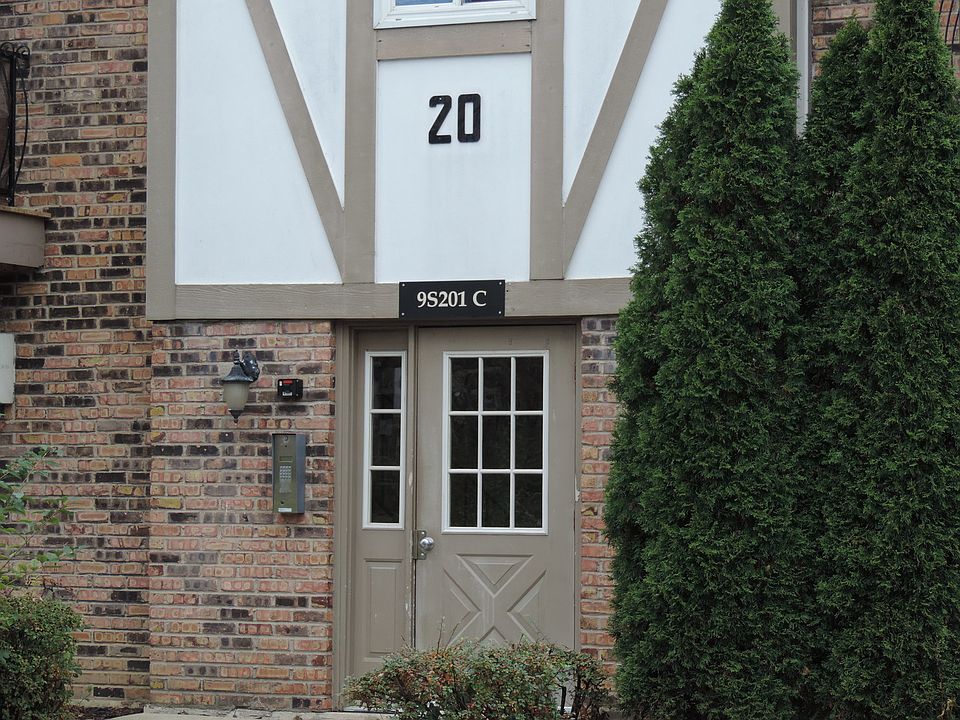 2nd image of 9S201 Lake Dr #20C-112