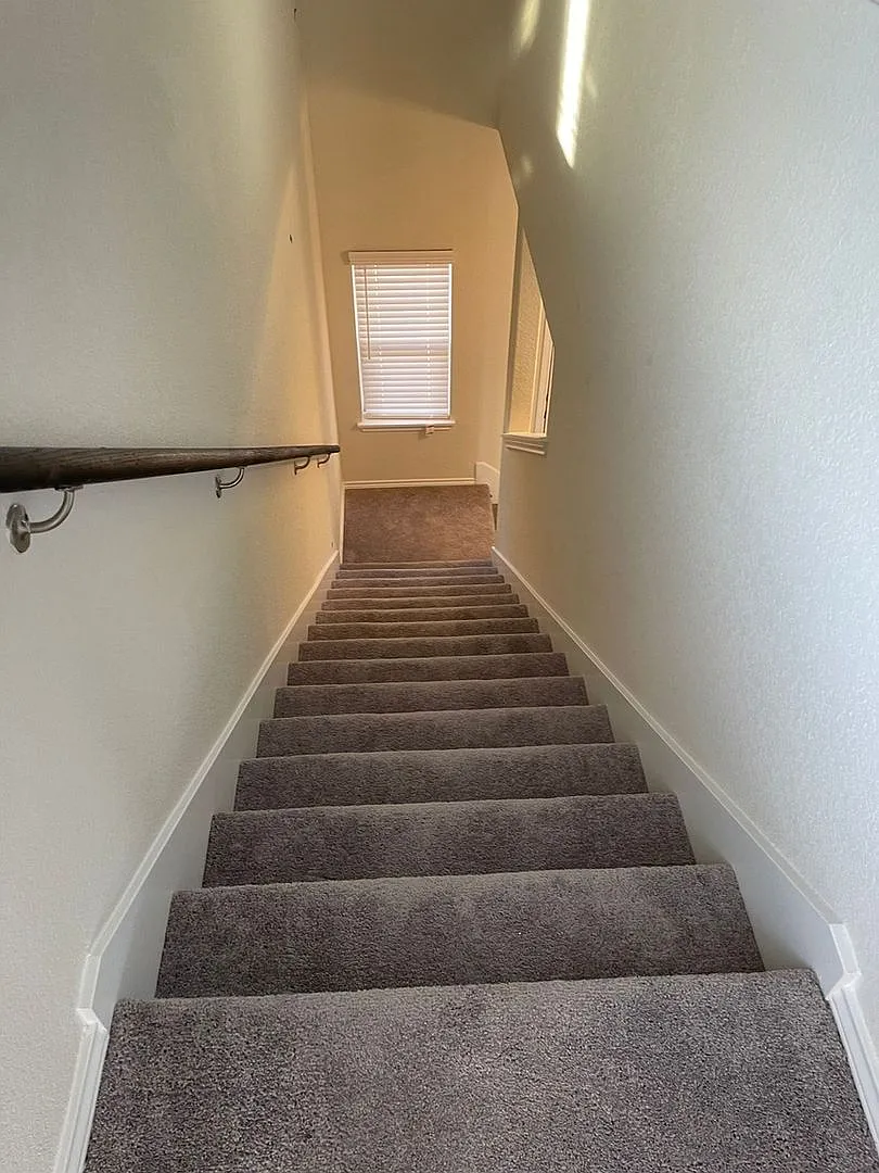 (Reduced Recently) Charming 4br House In Leander — Photo 3