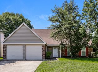2533 Bentley Dr, Grand Prairie, TX 75052