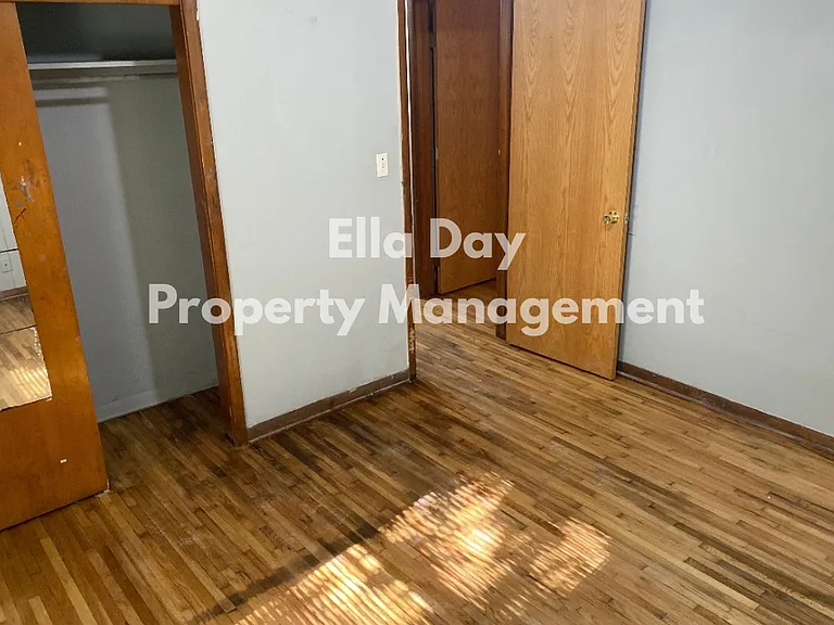 2759 N Iva Ave — Photo 8