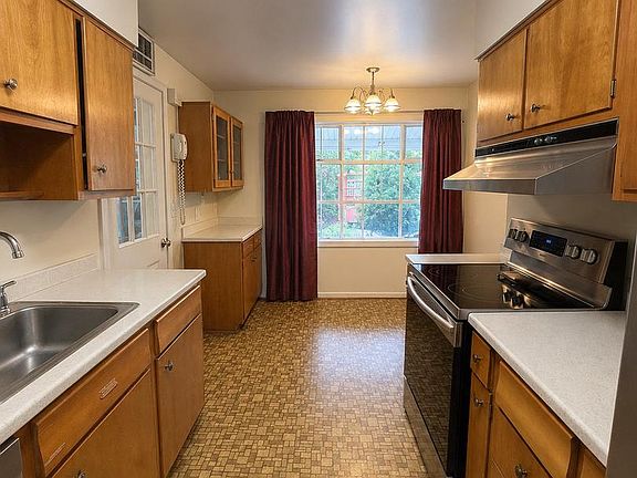 4th image of 13233 Clifton Rd