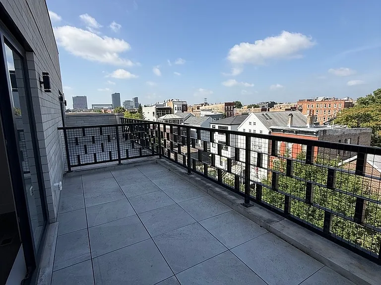 719 N Elizabeth St #3N — Photo 13