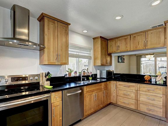4th image of 3616 Blackfoot Way