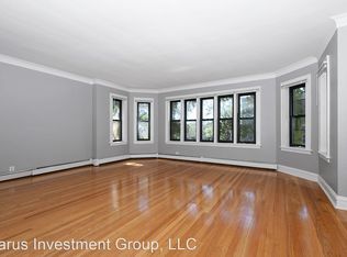 7841 S Phillips Ave UNIT 2S, Chicago, IL 60649