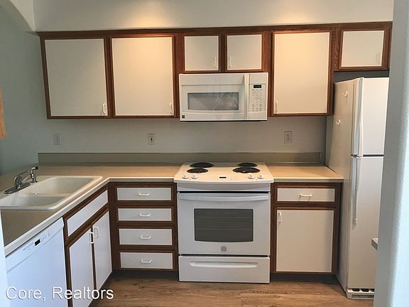 4th image of 762 SW Meadow Dr #6123768