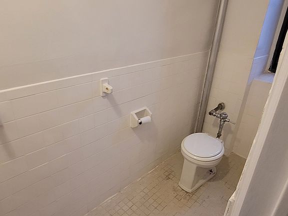5th image of 160 Beach 117 St #1B