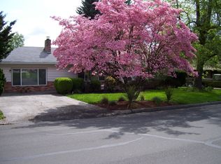 1323 Hawthorne St, Forest Grove, OR 97116