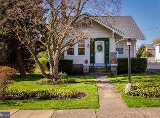 2052 Kenmore Ave, Glenside, PA 19038