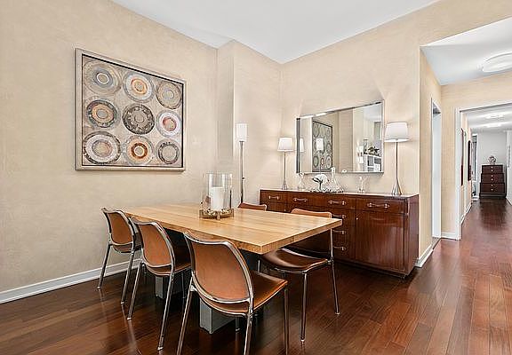 4th image of 207 E 57th St APT 3B