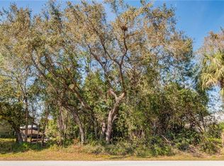 822 Salem Ave, Sebastian, FL 32958