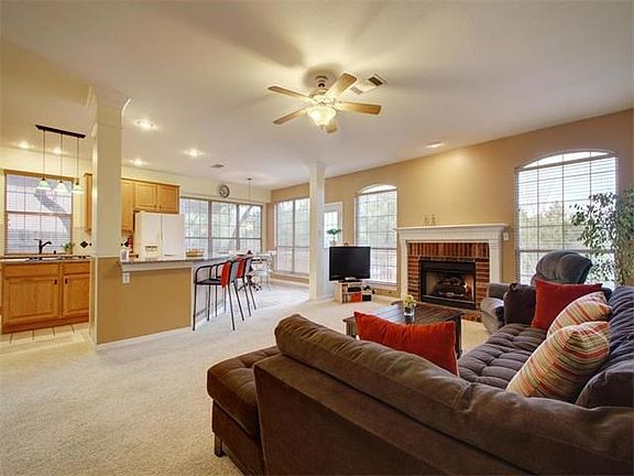 3rd image of 10246 Ember Glen Dr