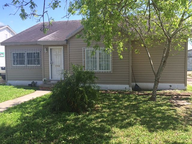 1st image of 780 N Bonham St