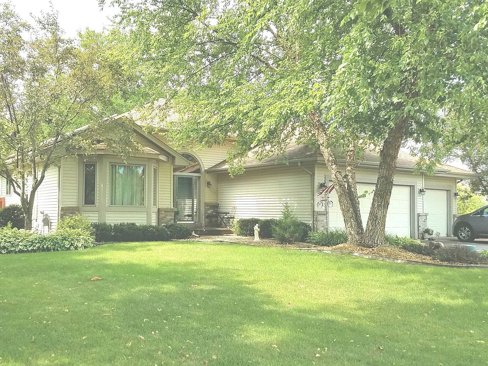 1st image of 7373 233rd St N