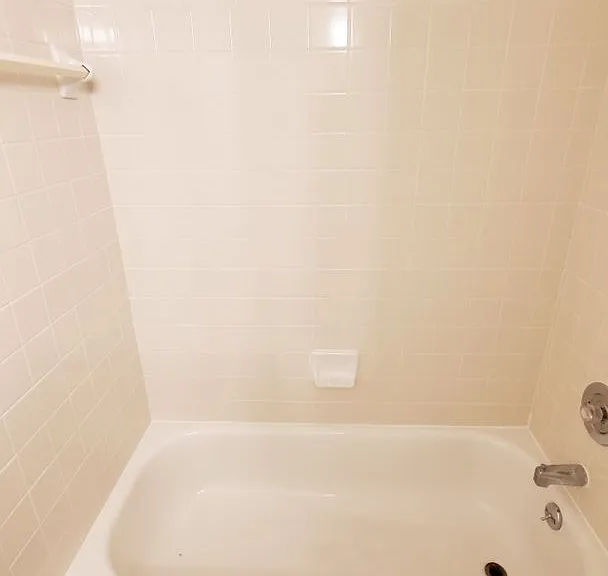 1610 Arlyn Cir #M — Photo 17