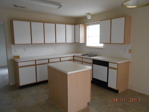 3rd image of 18019 Hobby Forest Ln