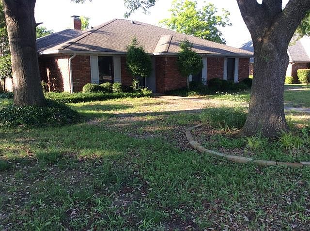 1st image of 1120 W Russell Ave