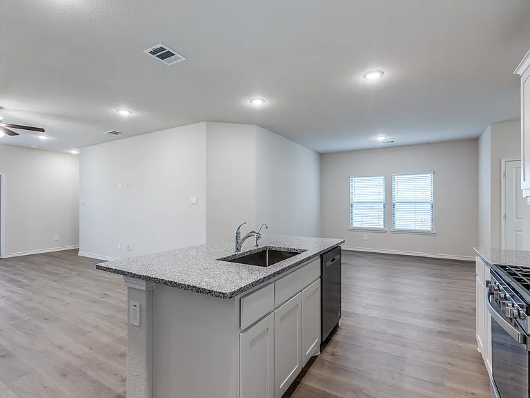 240 Kistler Dr — Photo 7