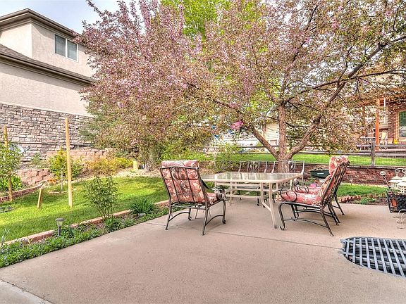 5th image of 1047 Thorncreek Ct