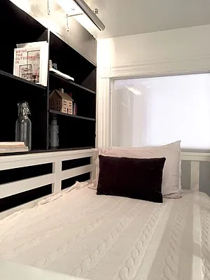 Rented by Nooklyn NYC LLC | media 7