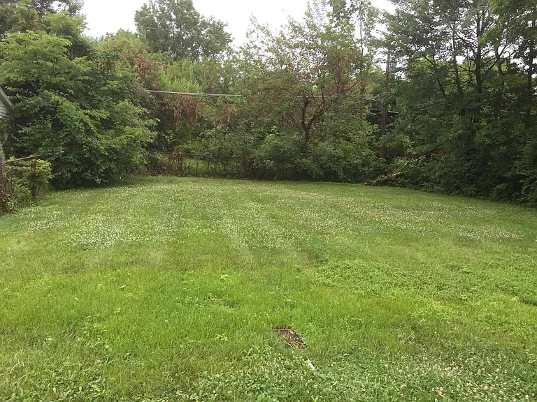 1651 W Kemper Rd — Photo 2
