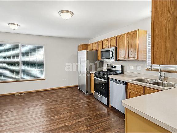 3rd image of 25610 S Rose Ln