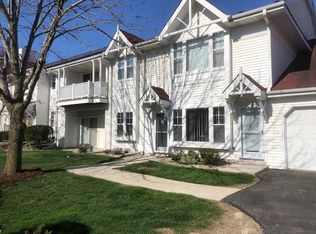 3140 Wood Rd #11L, Racine, WI 53406