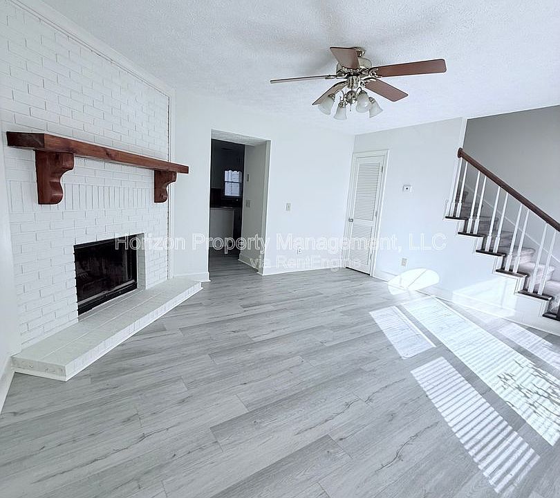 1st image of 4071 Hidden Hollow Dr APT B
