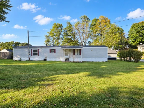120 Indiana Ave, Vandergrift, PA 15690