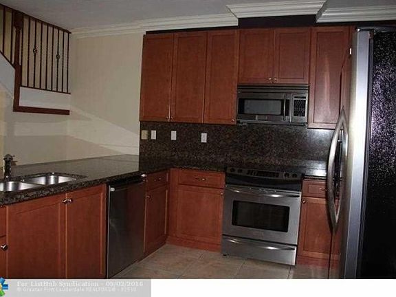 5th image of 1806 NE 26th Ave #1806