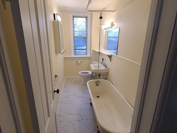 4th image of 2303-5 Peach St