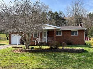 2712 18th Ave, Parkersburg, WV 26101