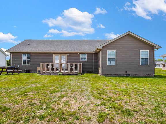3rd image of 3522 Barbourville Rd