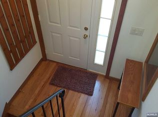 150 Main St, East Rutherford, NJ 07073