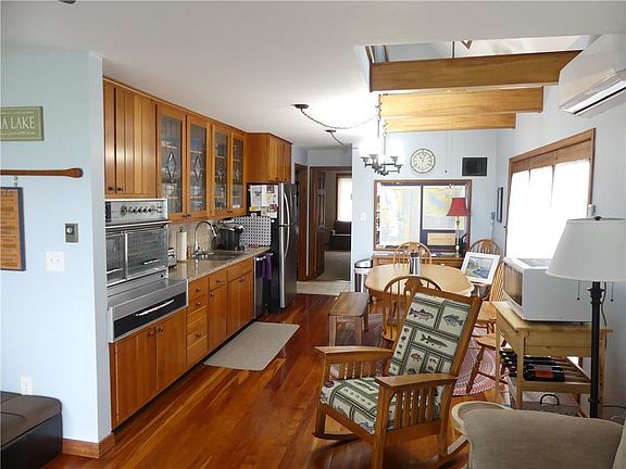 4th image of 315 E Terrace Ave