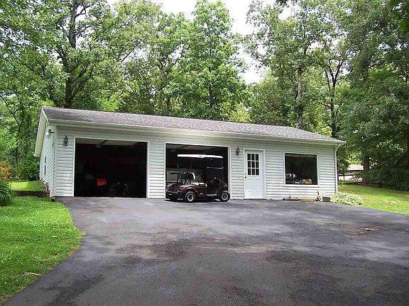 2nd image of 83 Bay View Dr