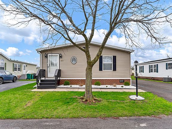 2nd image of 9913 Grantham Ct